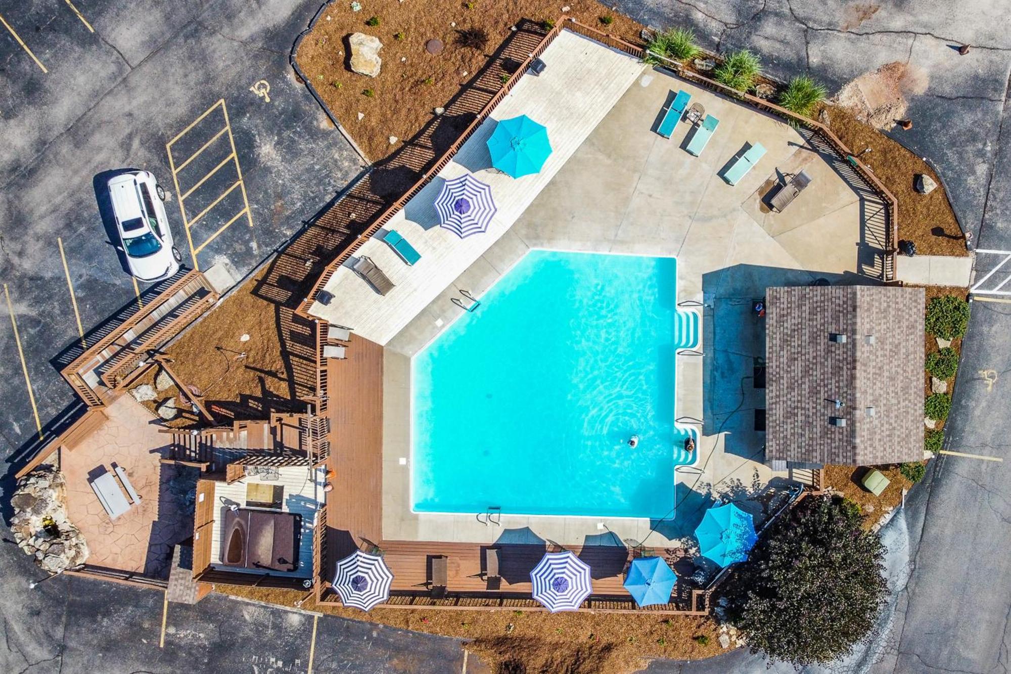 Woodpecker Watchtower Apartment แบรนสัน ภายนอก รูปภาพ